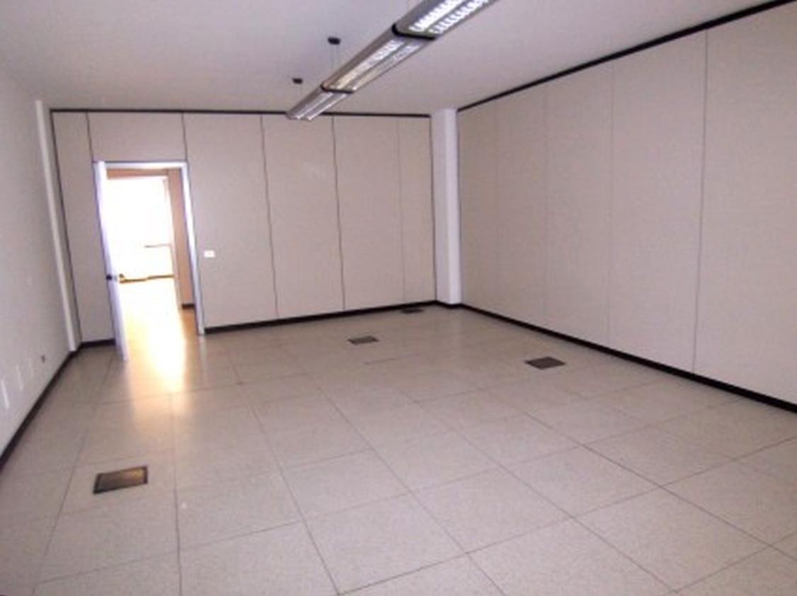 4غرفة بناية في Segrate, Italy رقم 238272