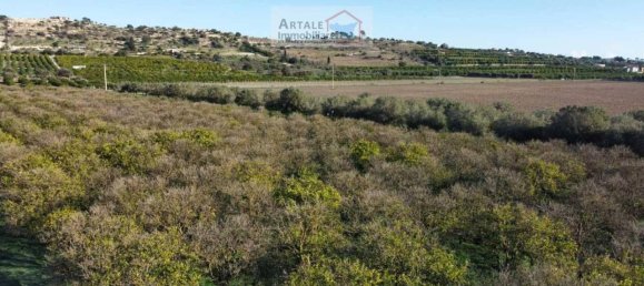 1 room Land in Noto, Italy No. 33727 5
