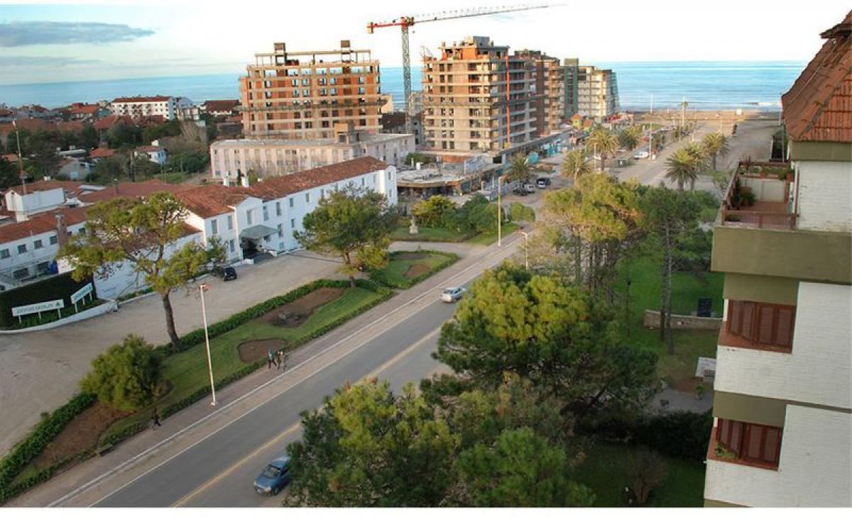 2 bedrooms Apartment in Mar del Plata, Argentina No. 66829