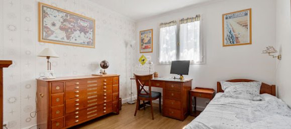 4 bedrooms House in Saint-Germain-en-Laye, France No. 330508 5