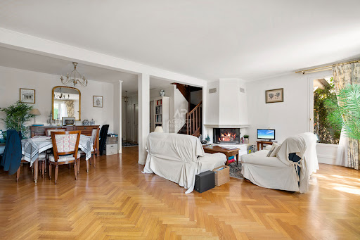 4 bedrooms House in Saint-Germain-en-Laye, France No. 330508