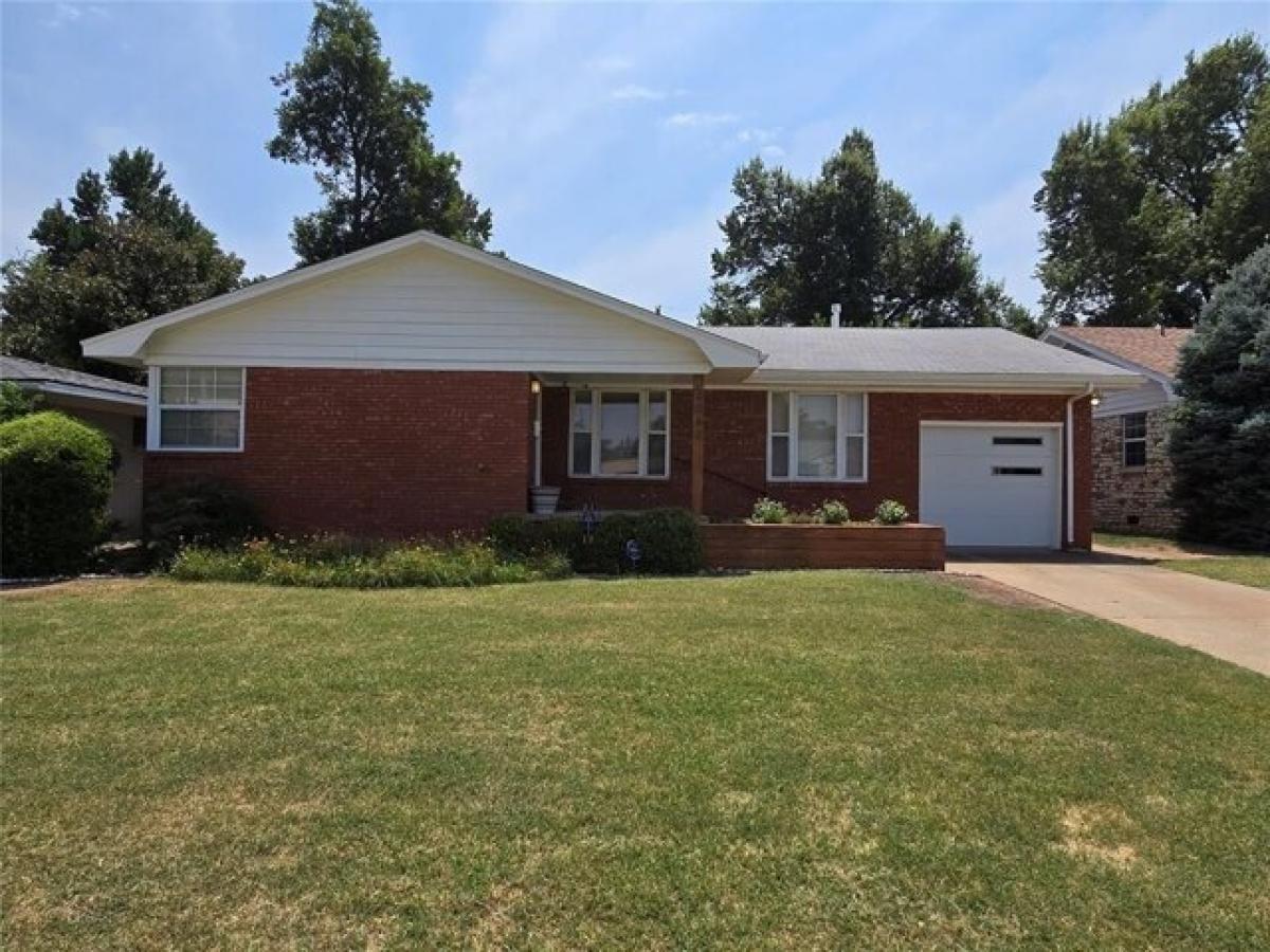 3 bedrooms House in Oklahoma City, USA No. 437429