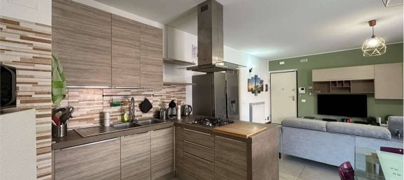 5 rooms Apartment in Maiolati Spontini, Italy No. 321287 8