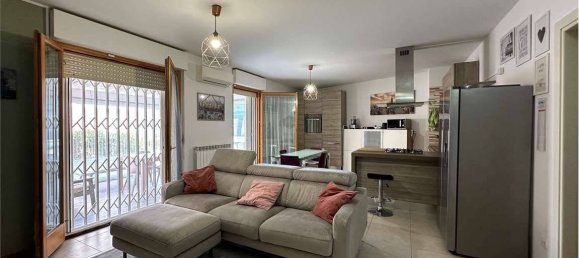 5 rooms Apartment in Maiolati Spontini, Italy No. 321287 4