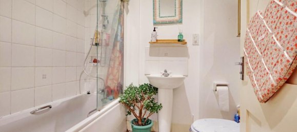 1 bedroom Apartment in Gloucester, United Kingdom No. 13759 8