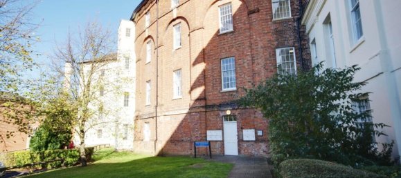 1 bedroom Apartment in Gloucester, United Kingdom No. 13759 9