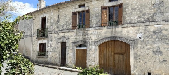 4 bedrooms House in Grand-Brassac, France No. 104695 2