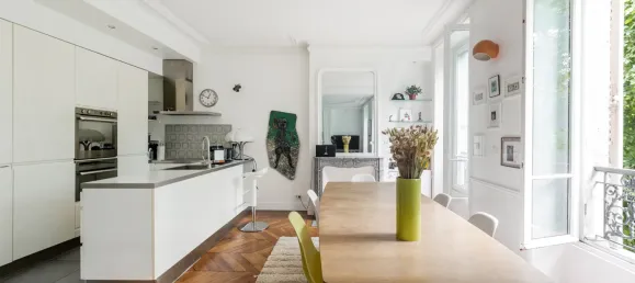 3 bedrooms Apartment in Paris, France No. 352941 7