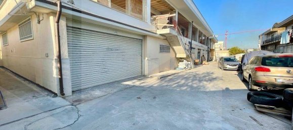 3 rooms Warehouse in Altamura, Italy No. 21075 5