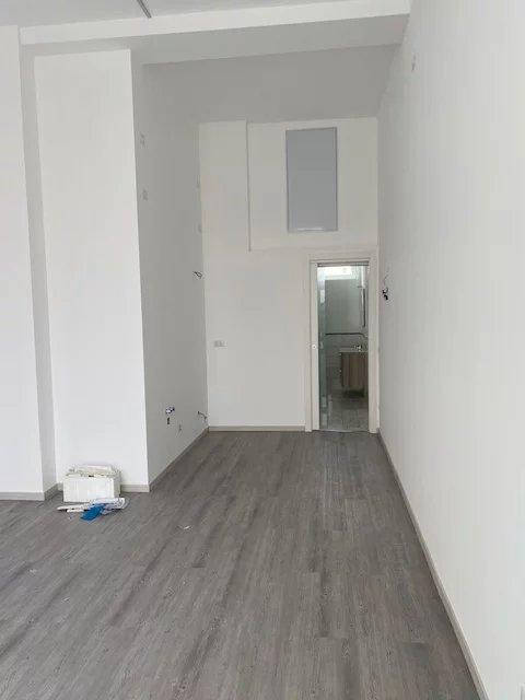 Studio in Milan, Italy No. 247058