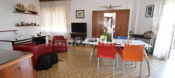 4 Schlafzimmer Wohnung in Syracuse, Italy, Nr. 282884 5