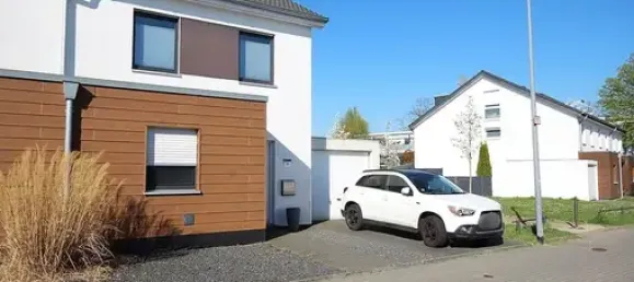4 bedrooms Townhouse in Monchengladbach, Germany No. 234311 2