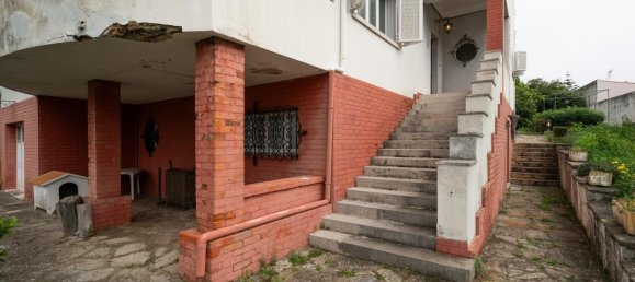 5 bedrooms Villa in Cascais, Portugal No. 183636 7