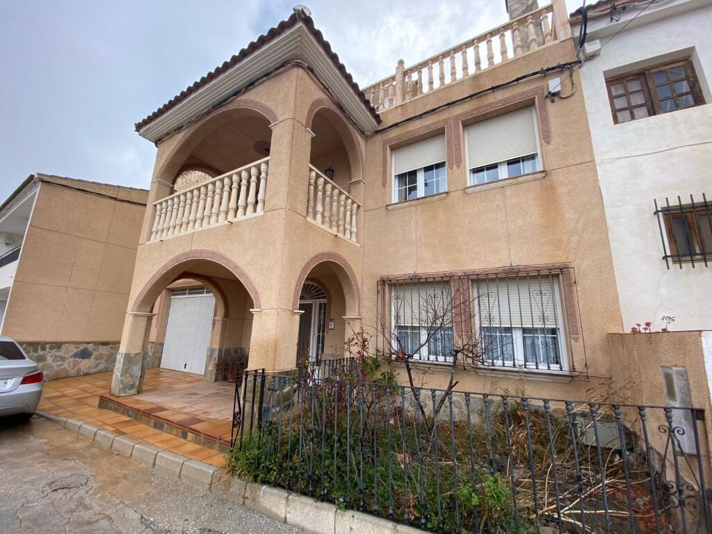 5 bedrooms Townhouse in Lucar, Spain No. 174057