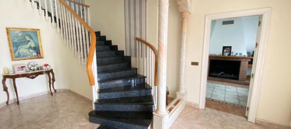 5 bedrooms Townhouse in Lucar, Spain No. 174057 3