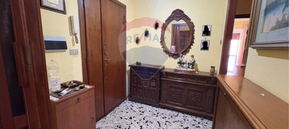 2 bedrooms Apartment in Pomezia, Italy No. 133757 2