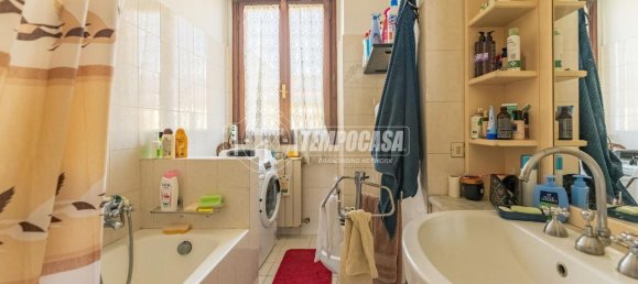 Apartamento de 4 divisões em Cisliano, Italy N.º 40320 47
