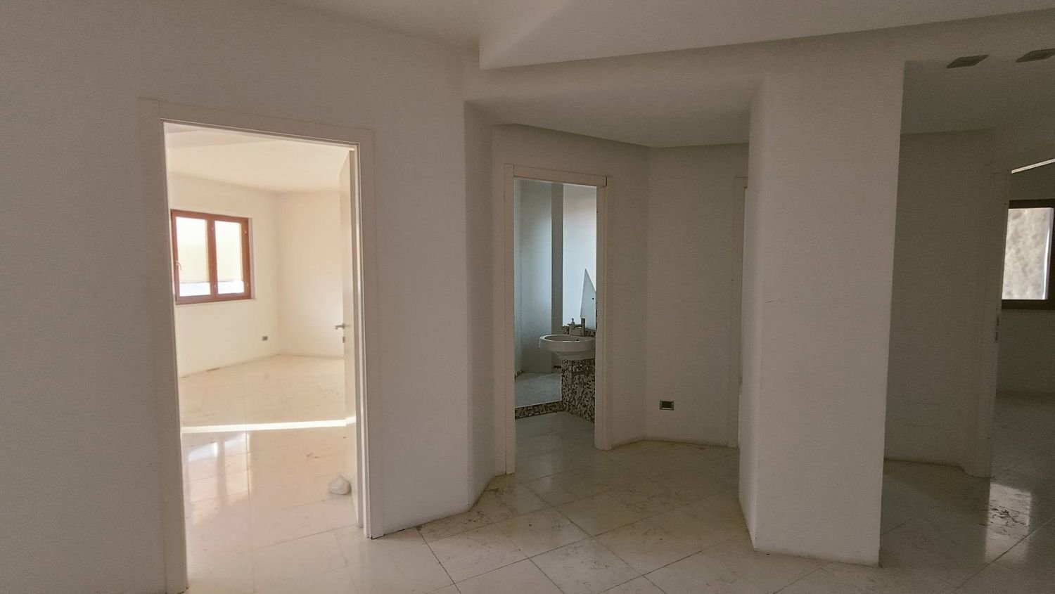 4 Schlafzimmer Wohnung in Terni, Italy, Nr. 316856