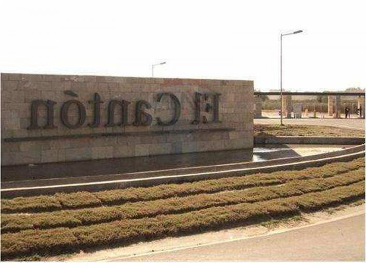  Land in Escobar, Argentina No. 115163