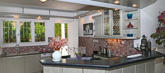 5 bedrooms Villa in Megara, Greece No. 1944 16