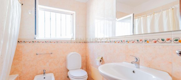 Villa de 4 dormitorios en Cascais, Portugal No. 337221 4