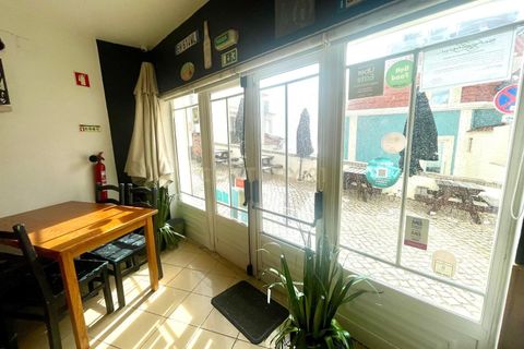 2 bedrooms Commercial property in Sesimbra, Portugal No. 260935