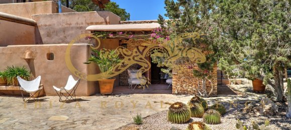 5 bedrooms Villa in Formentera, Spain No. 841 18