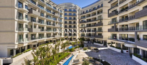 Квартира с 3 спальнями в Сент-Джулианс, Мальта № 2105 3