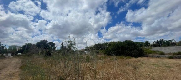 1083m² Land in Lecce, Italy No. 288949 8