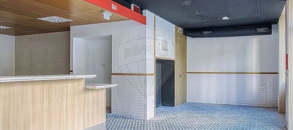 Gewerbliche Immobilie in Porto, Portugal 699m², Nr. 195049 7