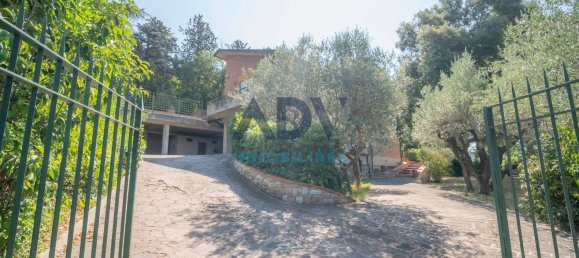 9 bedrooms Villa in Assisi, Italy No. 376464 5