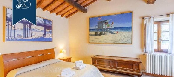 Propiedad comercial de 7 dormitorios en Gaiole in Chianti, Italy No. 230219 17