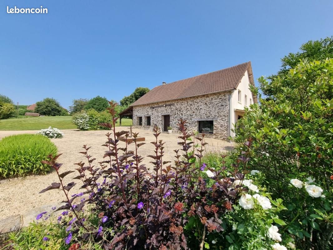 3 bedrooms House in Coussac-Bonneval, France No. 342333