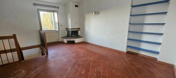 1 bedroom Apartment in Livorno, Italy No. 219232 7