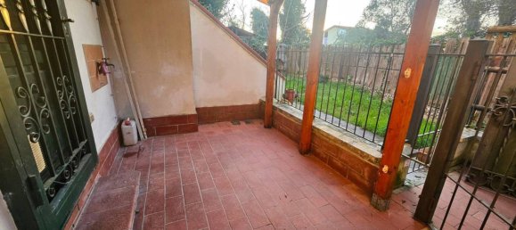 1 bedroom Apartment in Livorno, Italy No. 219232 4