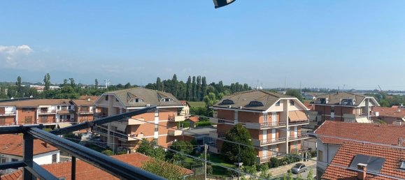 3 rooms Apartment in Vinovo, Italy No. 153615 2