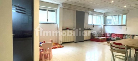 2 bedrooms Apartment in Milan, Italy No. 267730 5