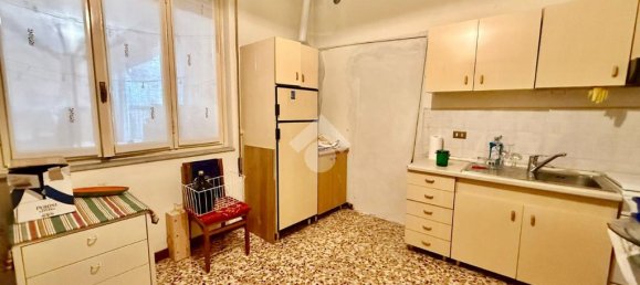 1-Zimmer Gewerbliche Immobilie in Muggiò, Italy, Nr. 361686 35