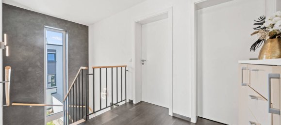 5 rooms House in Ravensburg, Germany No. 228749 22