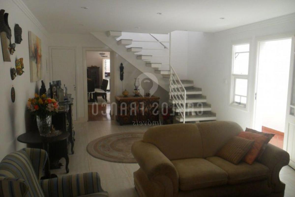 Casa de 3 dormitorios en Sao Paulo, Brazil No. 593261