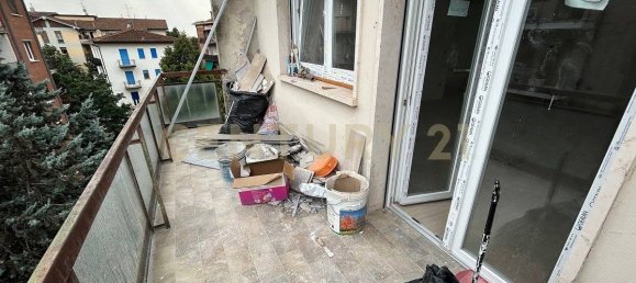 3 bedrooms Apartment in Verona, Italy No. 324387 8