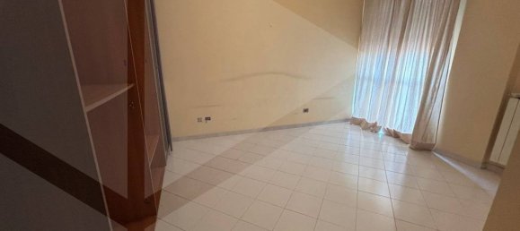 Квартира с 4 комнатами в Чериньола, Италия № 22834 11