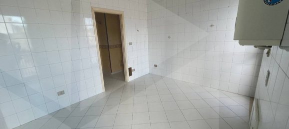 Квартира с 4 комнатами в Чериньола, Италия № 22834 7