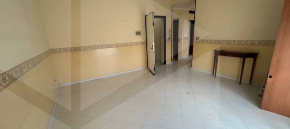 Квартира с 4 комнатами в Чериньола, Италия № 22834 4