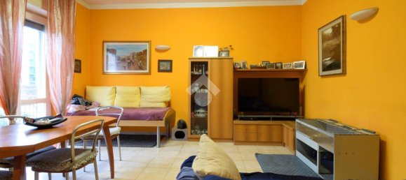 2-salle Appartement à Rozzano, Italy No. 38741 17
