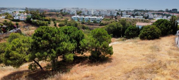 575m² Land in Estepona, Spain No. 133827 2
