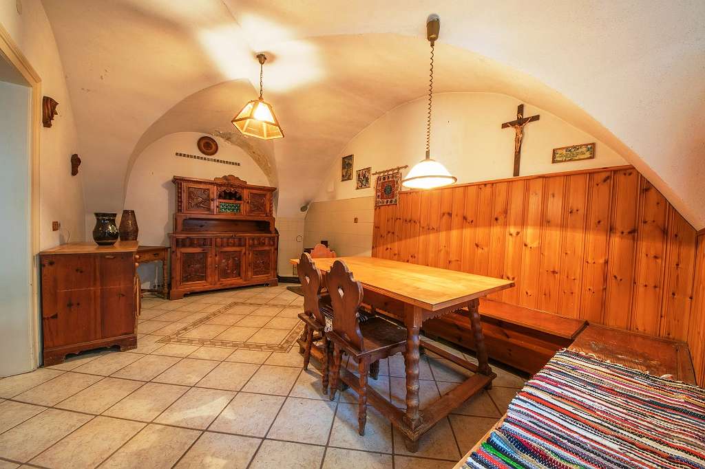 6 rooms House in Gumpoldskirchen, Austria No. 19890