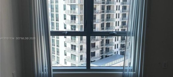 2 dormitorios propiedad comercial en alquiler en Miami, Miami-Dade, Florida, USA № 615238 3