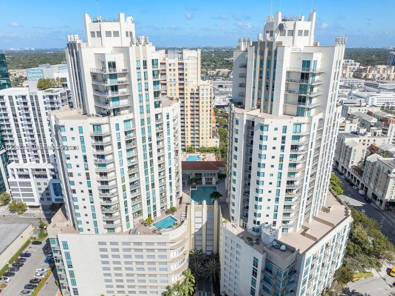 2 dormitorios propiedad comercial en alquiler en Miami, Miami-Dade, Florida, USA № 615238