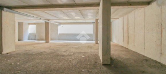 Склад 190м² в Паратико, Италия № 126407 10